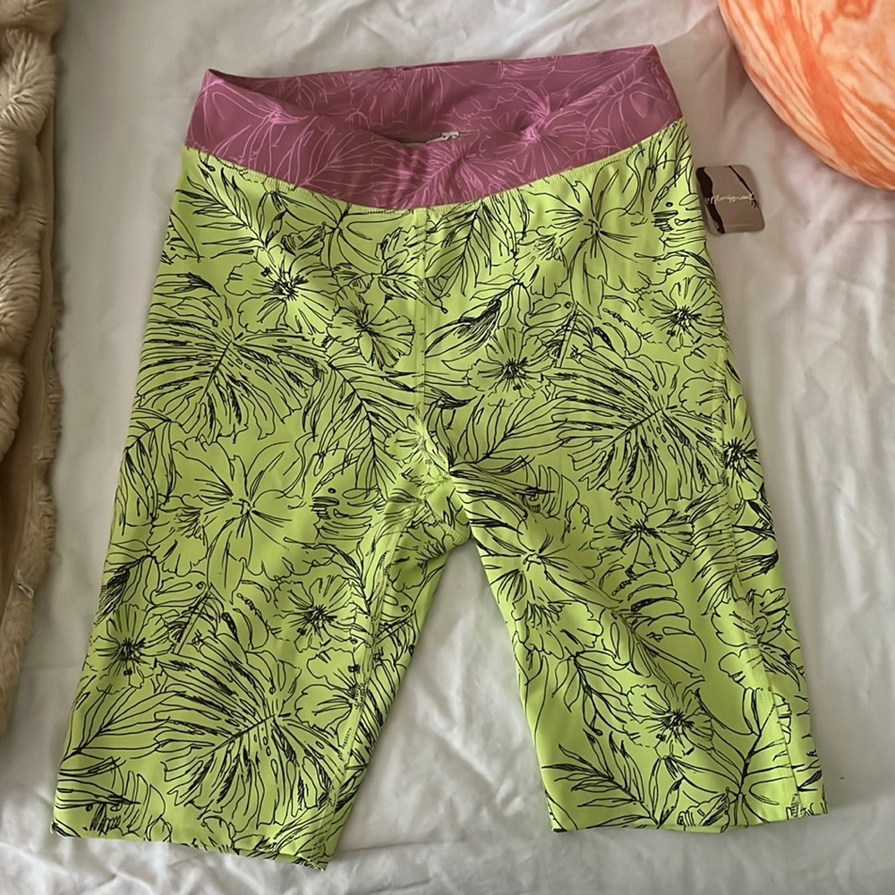 Free People Floral Bike Shorts size M - NWT